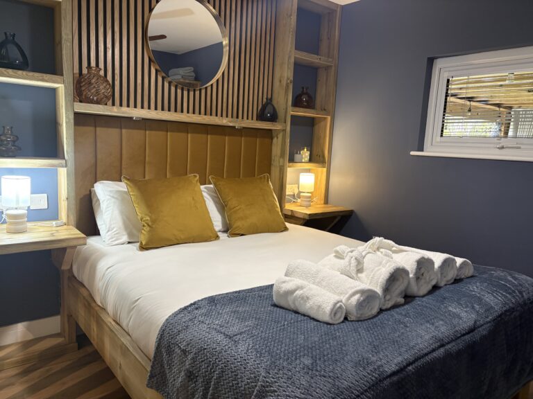 King Size Bed | Airbnb lodge with Hot Tub